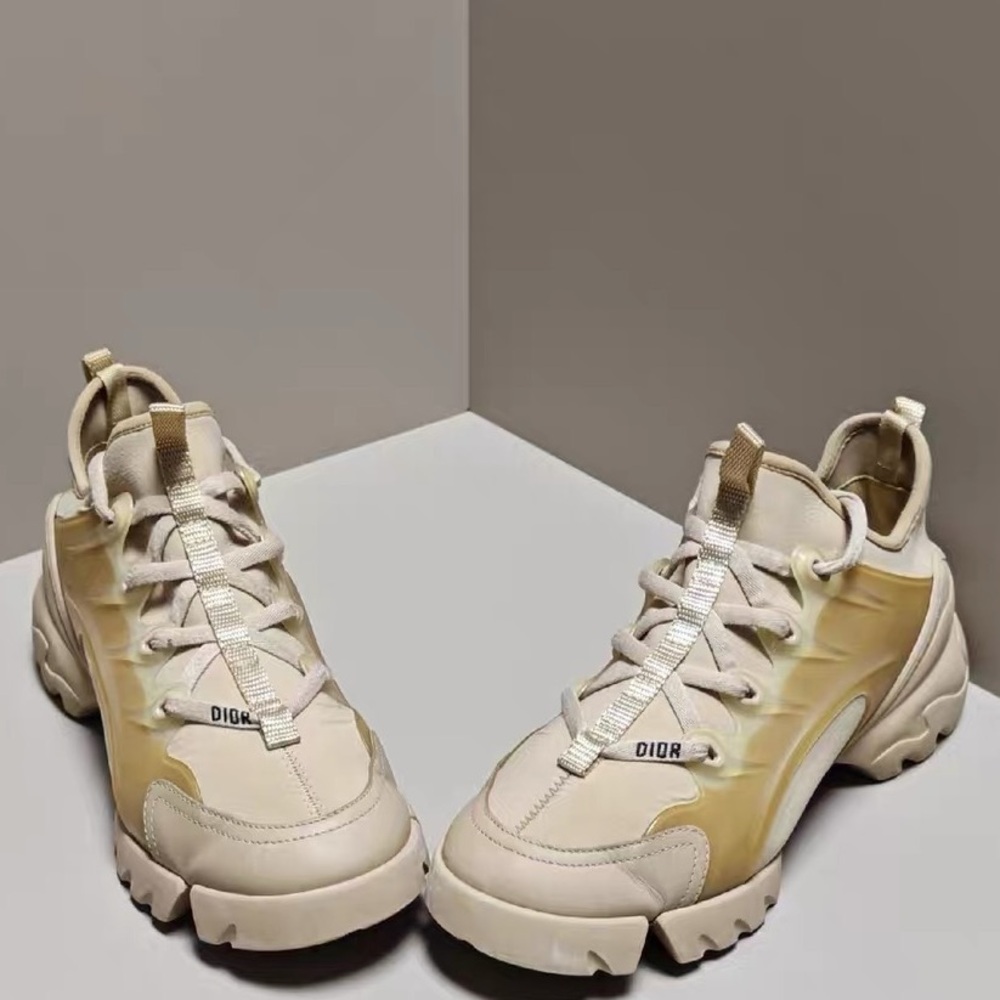 🚩steal authentic Dior Cream and Tan Women's Shoes - Picture 2 of 6